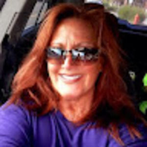 Meet your Posher, Leslee